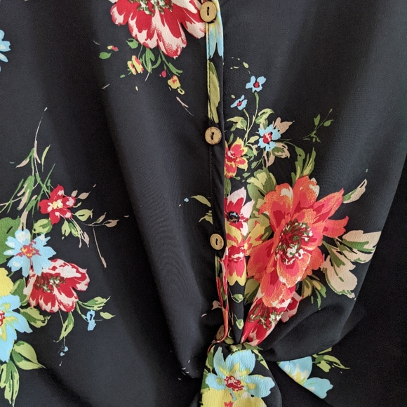 My Story BEAUTIFUL floral Top - Picture 6 of 8